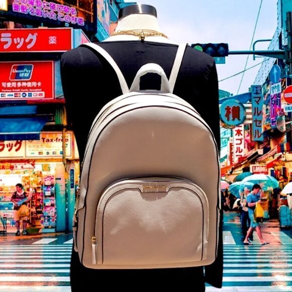 MICHAEL KORS ELEGANT UNDERSTATED BACKPACK SCHOOL OFFICE WORK TRAVEL VACATION - Picture 1 of 13